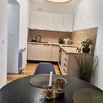 Monvi 아파트 *